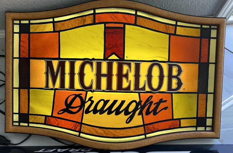 Photo 1 of MICHELOB BEER LIGHTED SIGN  24 1/2” x 16”