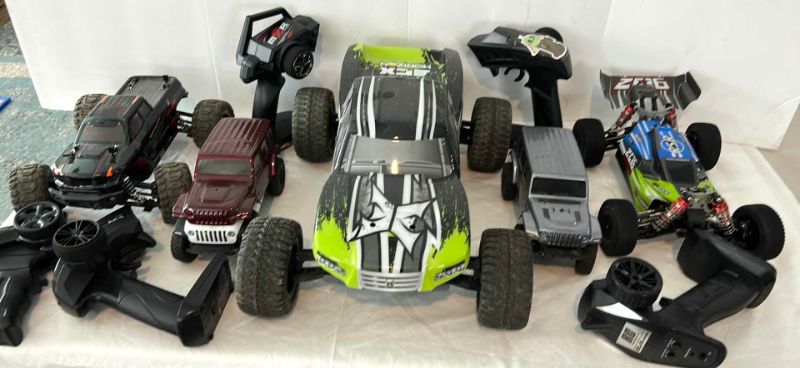 Photo 1 of 5 RC CARS AND TRUCKS (ALL WORK)