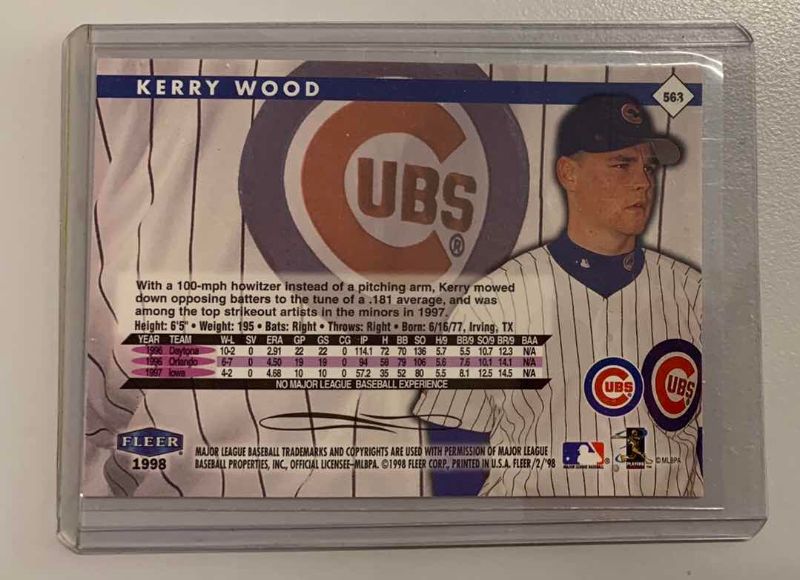 Photo 1 of 1998 FLEER TRADITION KERRY WOOD ROOKIE 563 BASEBALL CARD