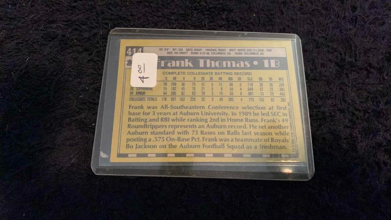 Photo 1 of 1990 TOPPS FRANK THOMAS ROOKIE CARD # 414 MLB BASEBALL