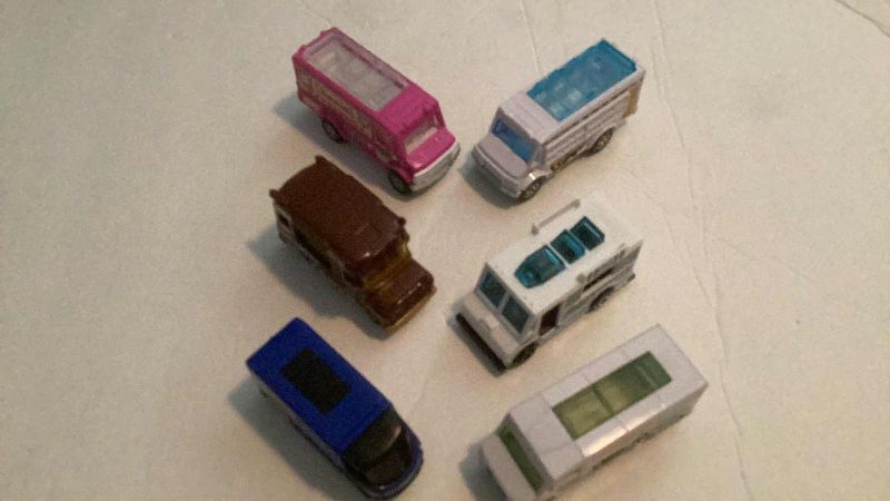 Photo 1 of 6-MATCHBOX AND HOT WHEELS SERVICE TRUCKS