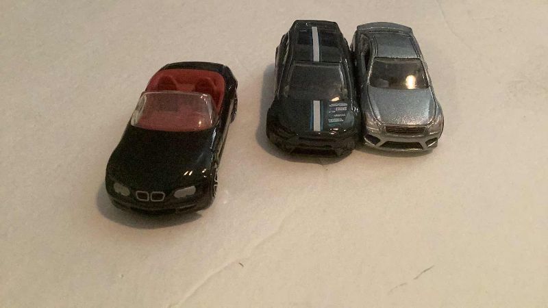 Photo 1 of 6-HOT WHEELS AND MATCHBOX LUXURY CARS