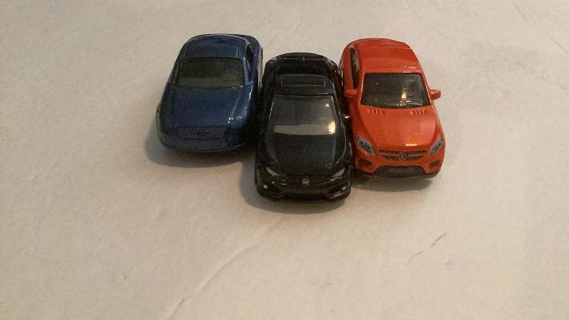 Photo 1 of 6-HOT WHEELS AND MATCHBOX LUXURY CARS