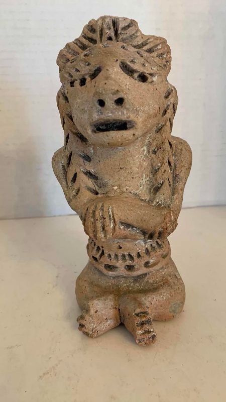 Photo 1 of PRE-COLUMBIAN STYLE AZTEC STONE FIGURE OF A DOG 7"