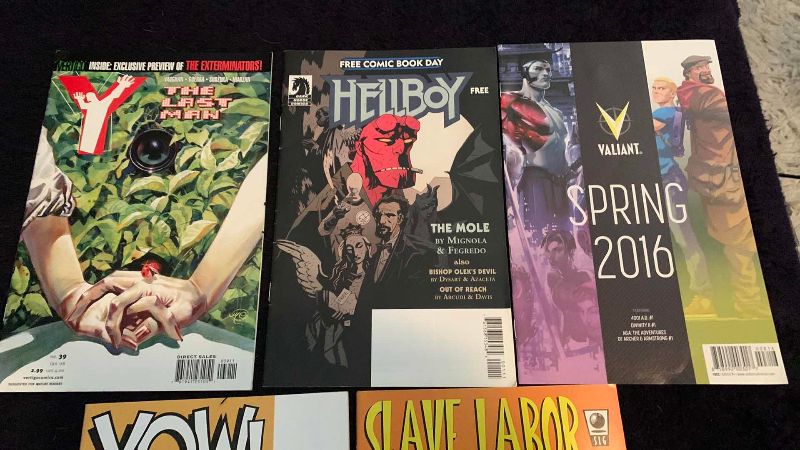 Photo 1 of 5-INDEPENDENT PUBLISHERS COMICS HELLBOY 