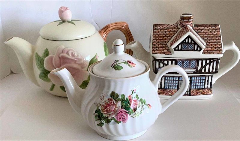 Photo 1 of 3 PIECE PORCELAIN - TEAPOT ARTHUR WOOD AND SON STAFFORDSHIRE ENGLAND NUMBERED, TEAPOT THE ROSE AND CROWN MADE IN ENGLAND, TEAPOT TELEFLORA