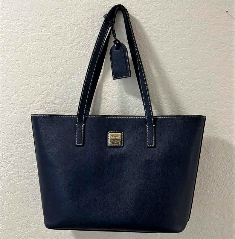 Photo 1 of LADIES HANDBAG NAVY DOONEY AND BOURKE