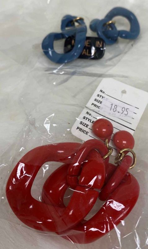 Photo 1 of NEW PAIR OF LUCITE EARRINGS COSTUME JEWELRY