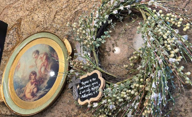 Photo 1 of ANGEL DECOR AND WREATH