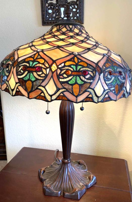 Photo 1 of TIFFANY STYLE STAINED GLASS LAMP H23”