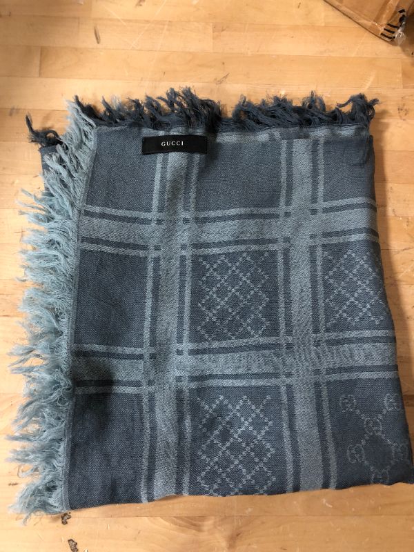 Photo 1 of GUCCI COTTON SCARF UNAUTHENTICATED