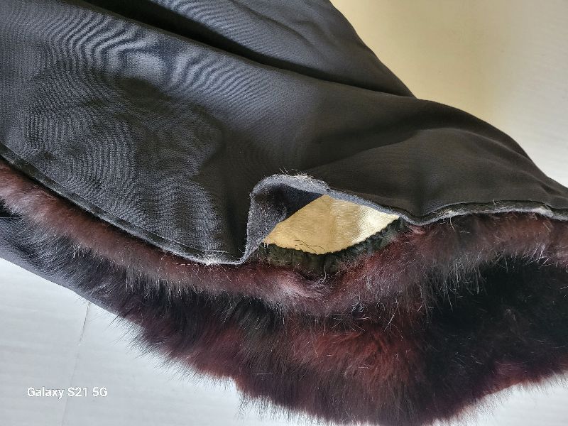 Photo 4 of WOMENS REAL FUR SHOULDER WRAP