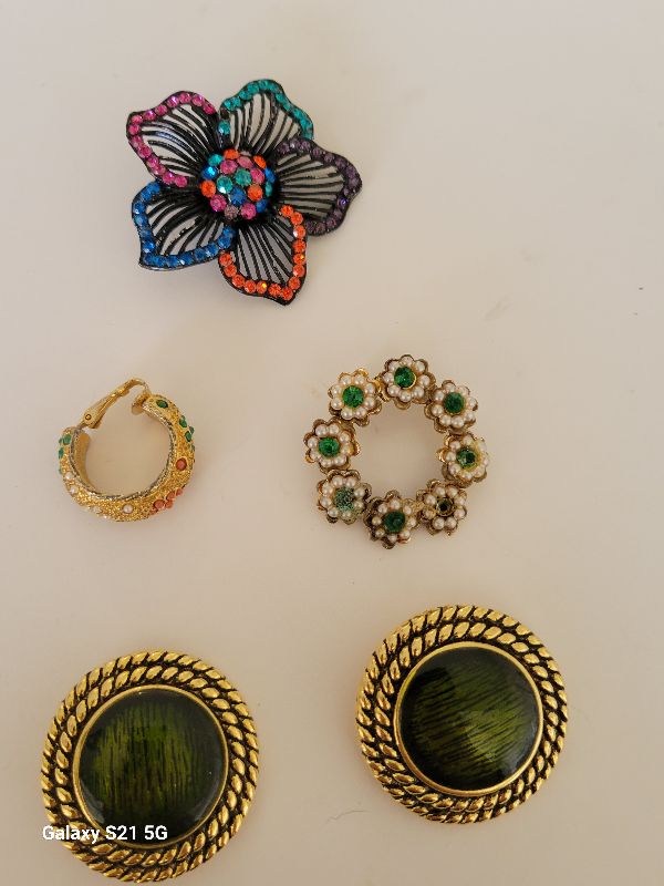 Photo 1 of COSTUME JEWELRY