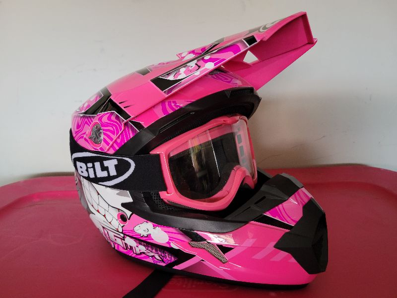 Photo 2 of GIRLS GMAX MOTORCYCLE HELMET MX-46Y