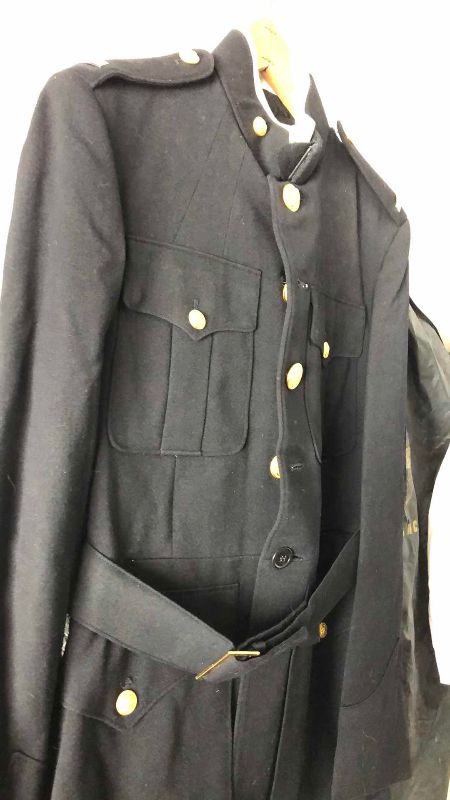 Photo 1 of 2 UNITED STATES MARINES DRESS UNIFORMS SIZE L