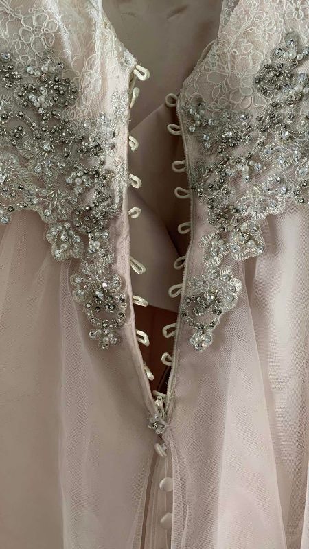 Photo 1 of ALLURE BRIDALS WEDDING DRESS SIZE 16