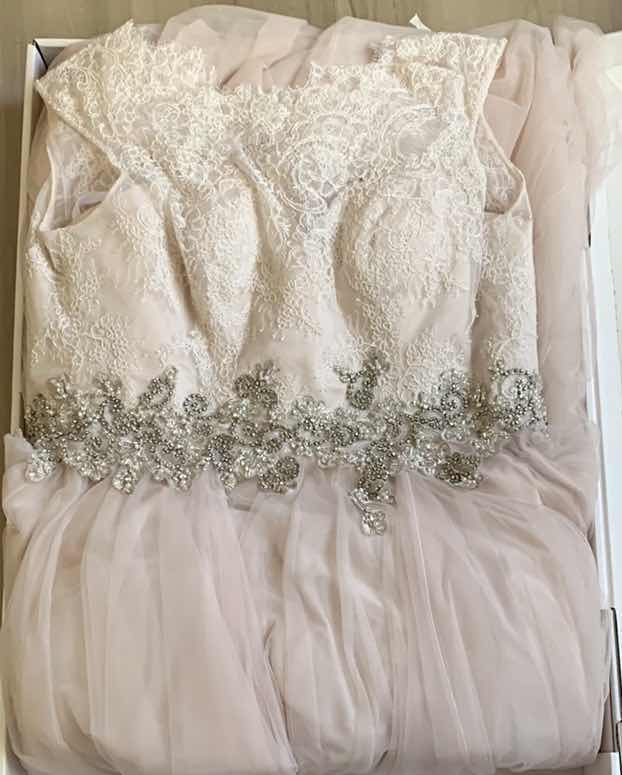 Photo 1 of ALLURE BRIDALS WEDDING DRESS SIZE 16