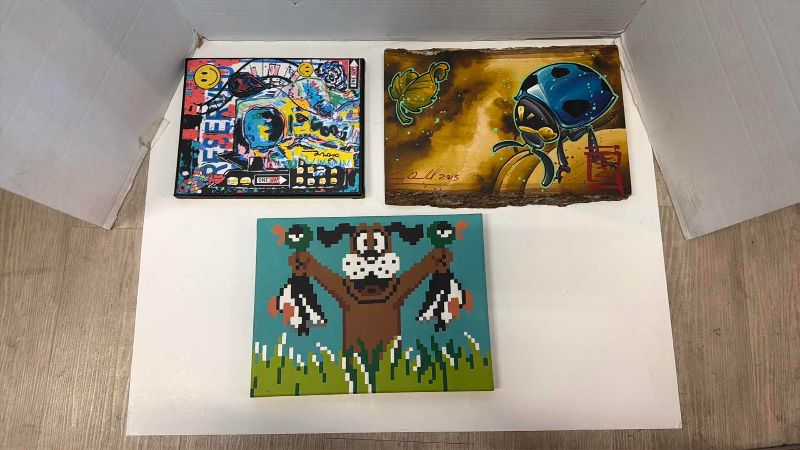 Photo 1 of 6- ART YODA AILIENS