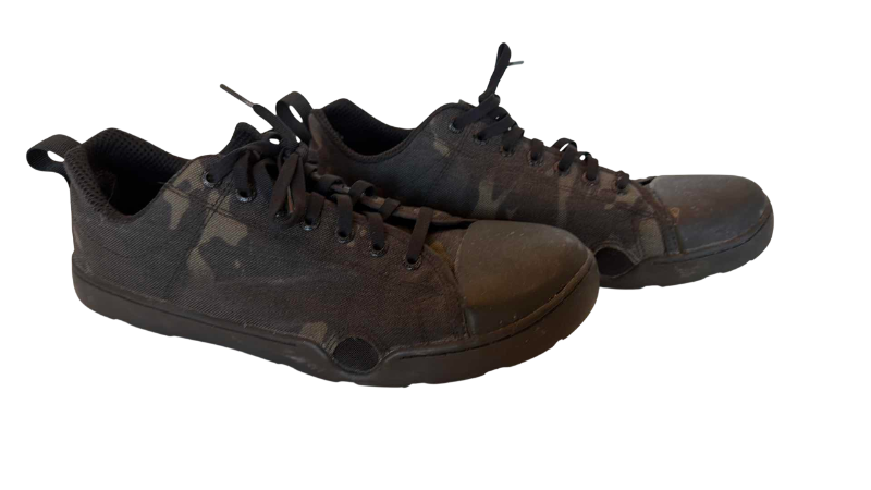 Photo 1 of ALTAMA MEN'S SHOES (SIZE 11.5)