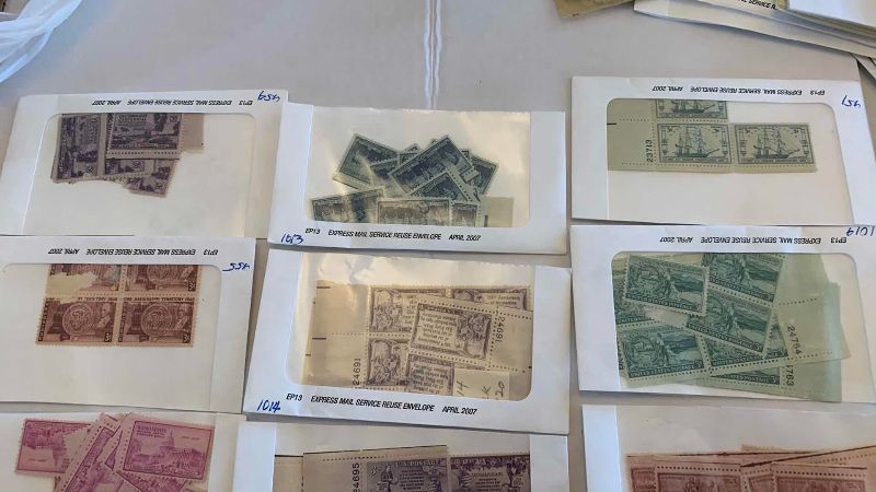 Photo 1 of VINTAGE UNITED STATES 3 CENT STAMPS