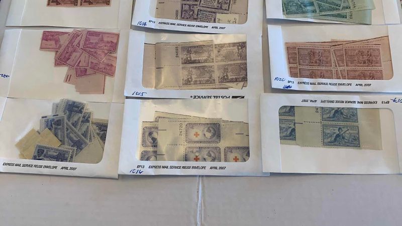 Photo 1 of VINTAGE UNITED STATES 3 CENT STAMPS