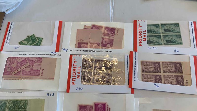 Photo 1 of VINTAGE UNITED STATES 3 CENT STAMPS