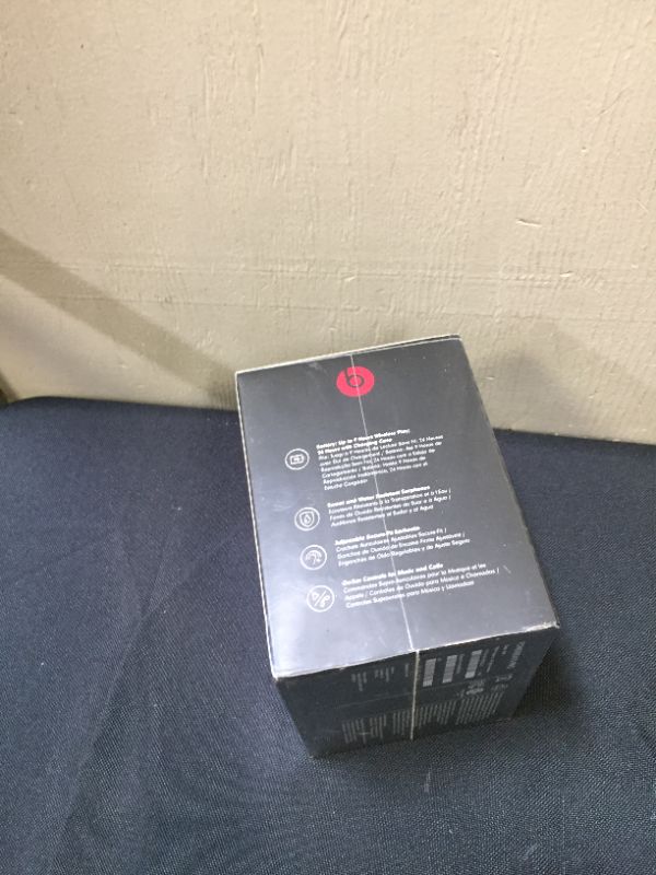 Photo 8 of Beats Powerbeats Pro Wireless Earbuds - Black (MY582LL/a)
(factory sealed)