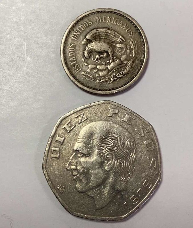 Photo 1 of 1942 MEXICO 10 CENTAVOS AND 1978 MEXICO 10 PESOS COINS