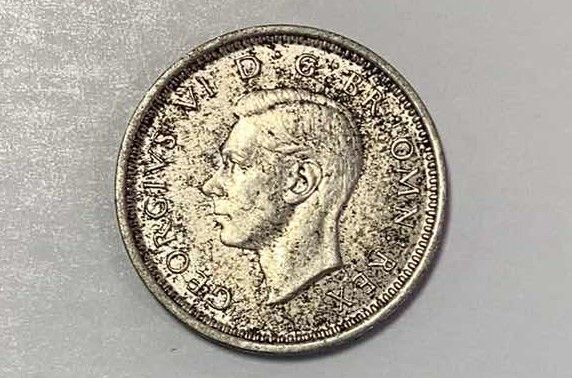 Photo 1 of 1938 GRAT BRITAIN 3 PENCE COIN