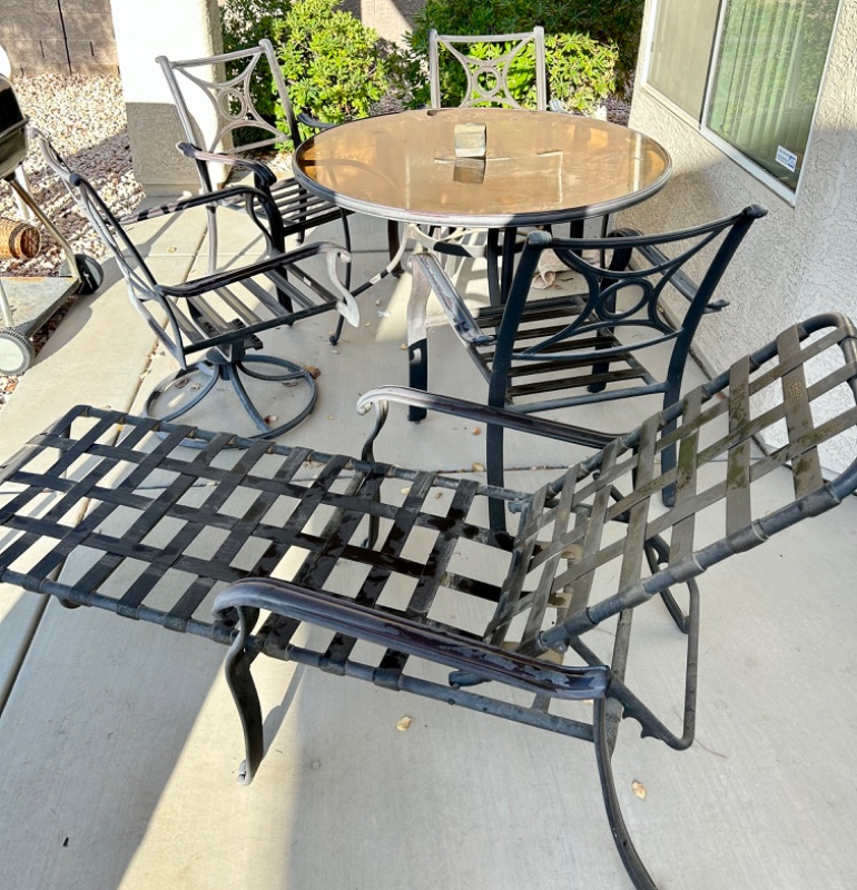 Photo 1 of 5 PIECE PATIO SET & CHAISE LOUNGE Patio table bronze metal Coleman 51” ROUND