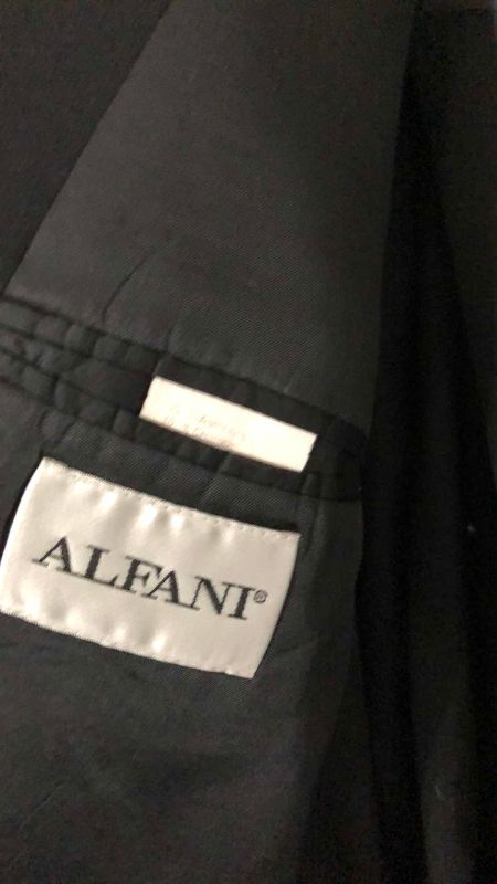 Photo 1 of ALFANI MENS SUIT WITH CUMMERBUNDS SIZE L