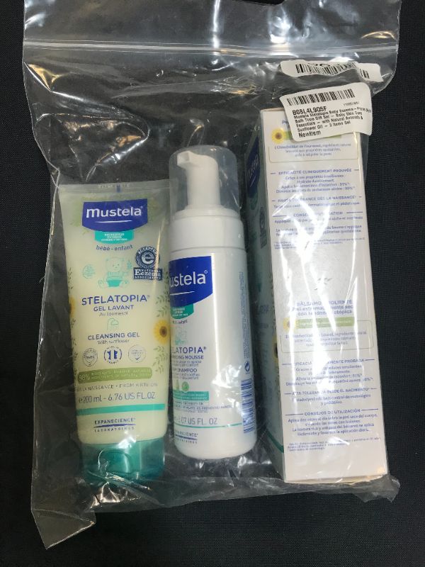 Photo 2 of Mustela Stelatopia Baby Eczema-Prone Skin Bath Time Gift Set - Baby Skin Care Essentials - with Natural Avocado & Sunflower Oil - 3 Items Set
EXP 01/2024