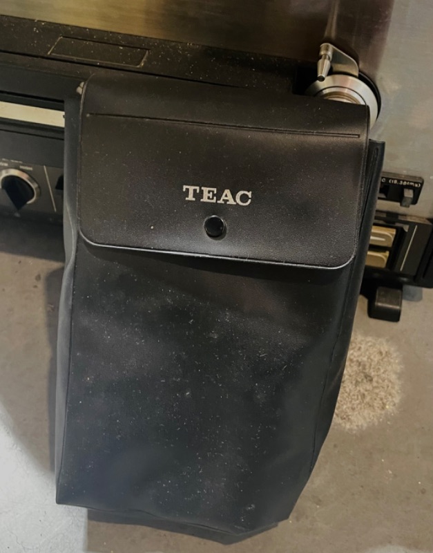 Photo 1 of TEAC 2TRAFK MASTER RECORDER 2T 