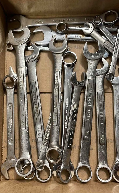 Photo 2 of WRENCHES - CRAFTSMAN AND MORE