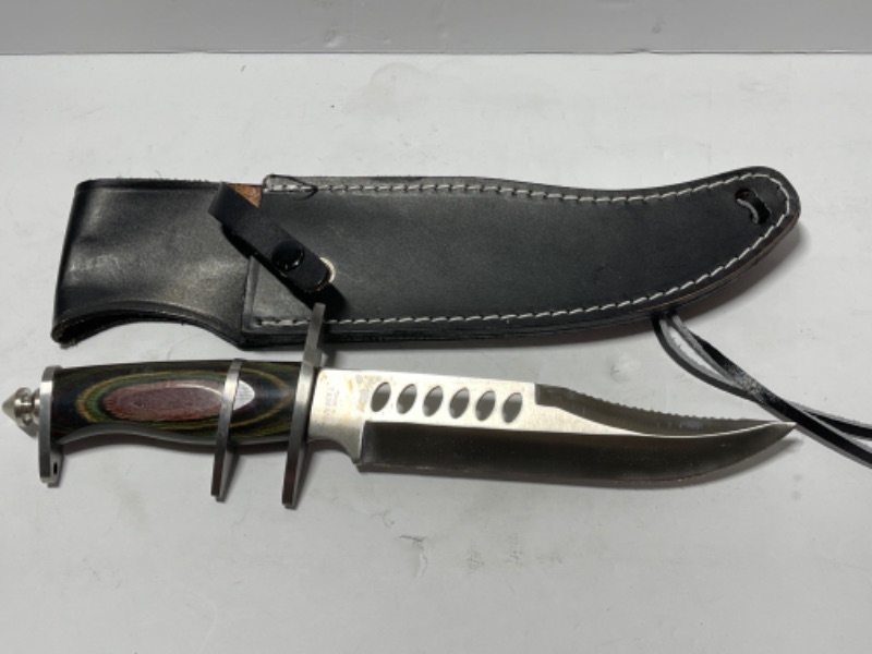 Photo 1 of EDGE CO. BOWIE CROCODILE DUNDEE KNIFE W/SHEATH