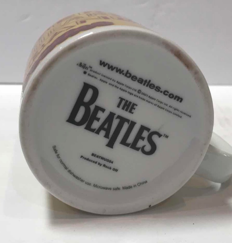 Photo 4 of SGT. PEPPERS LONELY HEATS CLUB BAND MUG // BEATLES OFFICIAL MERCHANDISE