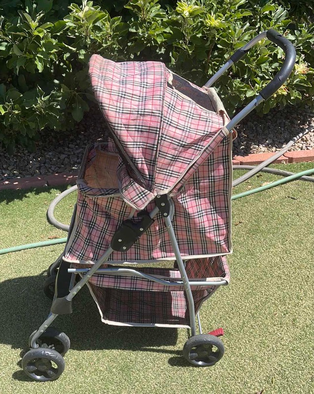 Photo 2 of PET STROLLER