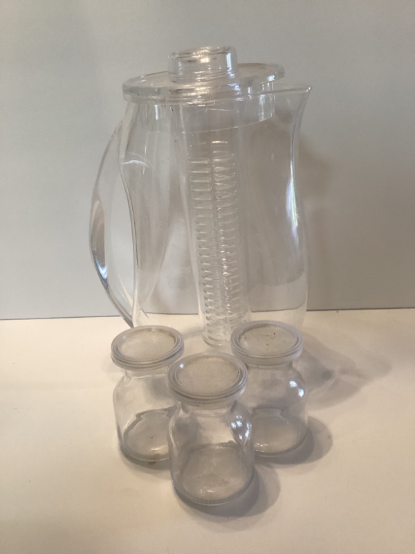 Photo 4 of WHITE KITCHENART ROTATING SPICE RACK & TEA/BEVERAGE INFUSION PITCHERS