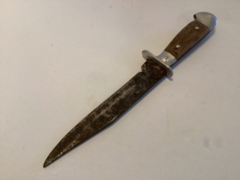 Photo 3 of ANTIQUE SMALL KNIFE WITH SHEATH 3” BLADE