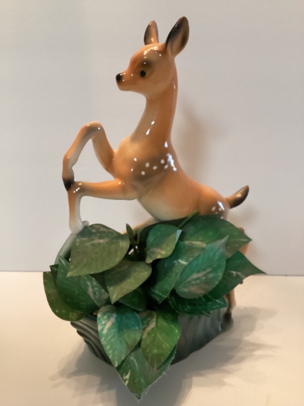 Photo 1 of VINTAGE DEER PLANTER MADE IN USA 11”H