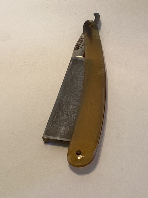 Photo 7 of ANTIQUE WADE & BUTCHER - SHEFFIELD ENGLAND STRAIGHT EDGE RAZOR