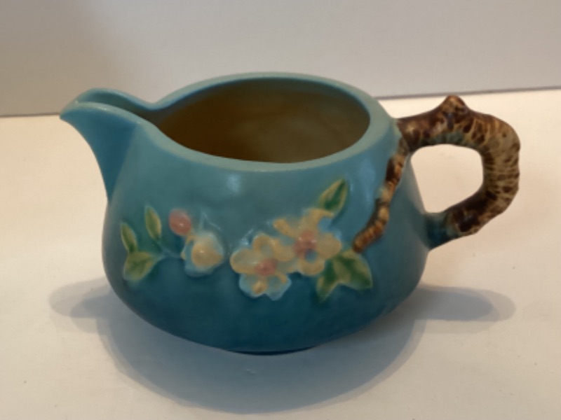 Photo 2 of ROSEVILLE POTTERY USA TURQUOISE  AND FLOWERS SUGAR & CREAMER - MORE OF THIS COLLECTION IN AUCTION 