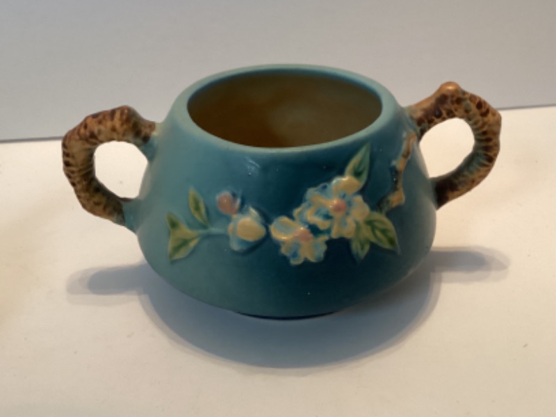 Photo 3 of ROSEVILLE POTTERY USA TURQUOISE  AND FLOWERS SUGAR & CREAMER - MORE OF THIS COLLECTION IN AUCTION 