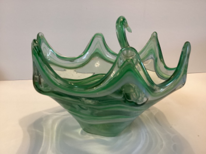 Photo 3 of HAND BLOWN ART GLASS SWAN 11” LONG