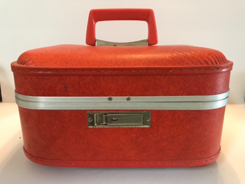 Photo 1 of VINTAGE J C PENNEY ORANGE TRAIN CASE