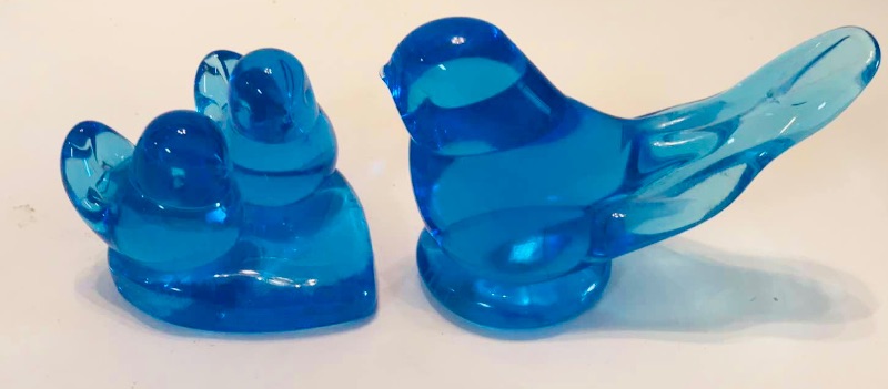 Photo 1 of VINTAGE LEO WARD SIGNED HANDBLOWN ART GLASS BLUEBIRDS OF HAPPINESS