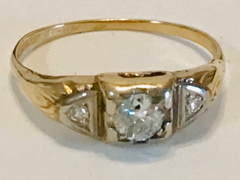 Photo 2 of 14k GOLD LADIES DIAMOND RING  WITH APPRAISAL 1.5g