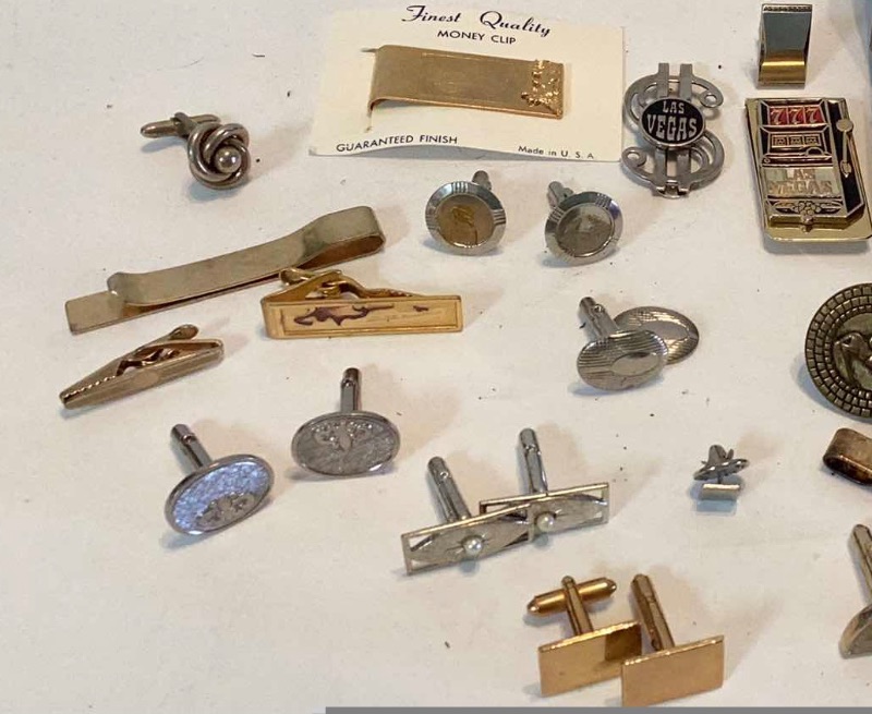 Photo 3 of VINTAGE MENS CUFFLINKS/ MONEY CLIPS AND MORE 