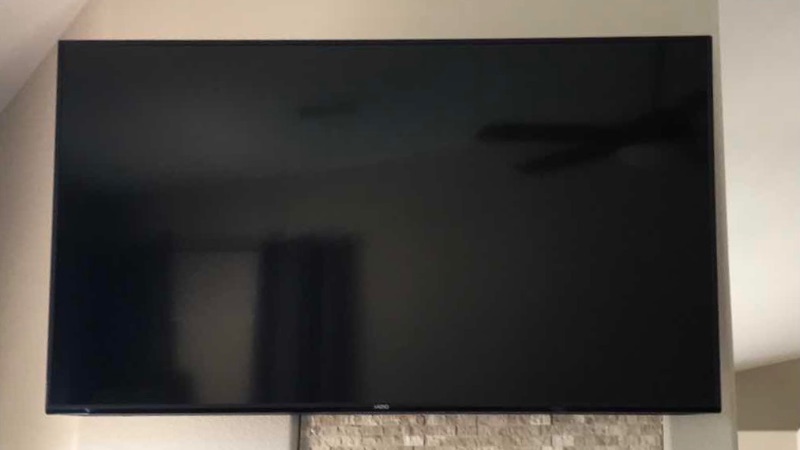 Photo 4 of VIZIO 65” CLASS 4K HDR SMART TV W/ MOUNT - BUYER TO REMOVE BRING TOOLS