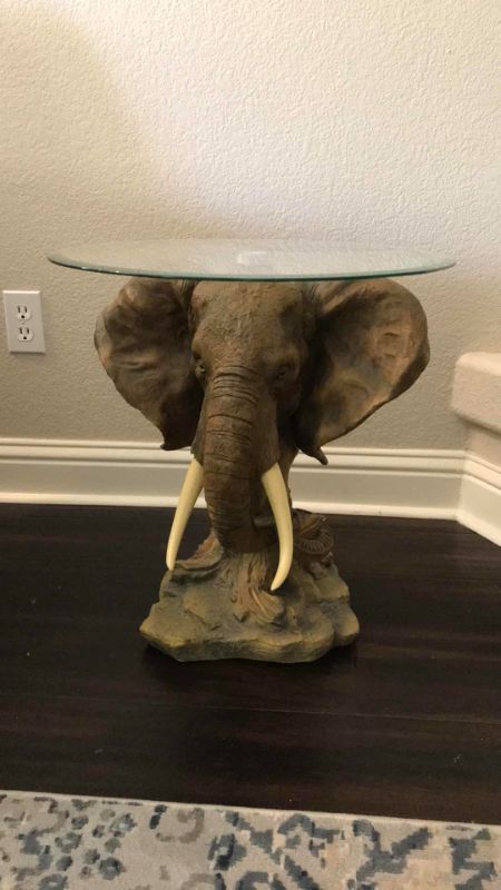 Photo 5 of DESIGN TOSCANO LORD EARL HOUGHTON'S TROPHY ELEPHANT GLASS-TOPPED TABLE,FULL COLOR,20 INCH